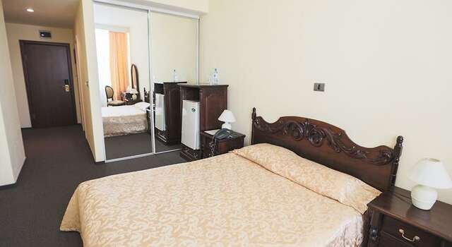 Гостиница Солнце Иркутск-243